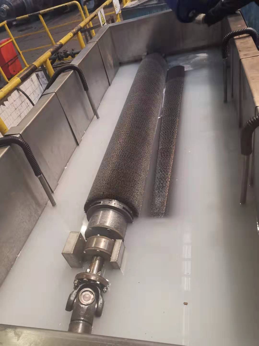 恭喜中鋁西南鋁冷連軋板帶有限公司簽約鄭州亨亞超聲波機械設(shè)備有限公司